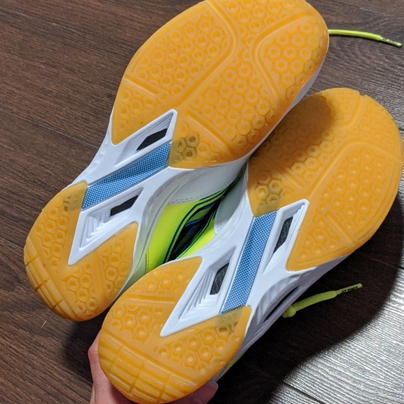 Yonex Power Cushion Badminton Shoes - Picture 3 of 3